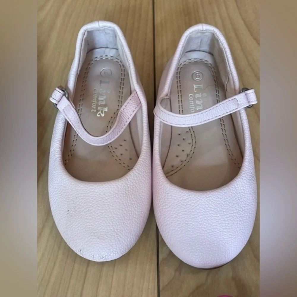 Sandals/Shoes -Lot of 5- Sizes 4,‎ 5, & 6